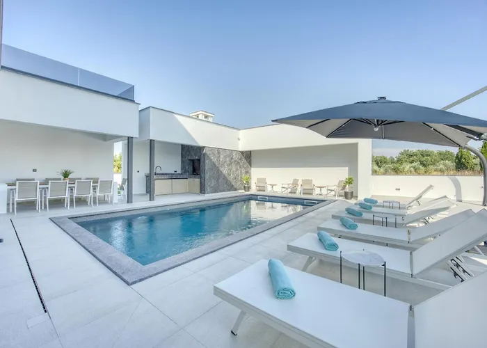 Luxury With A Swimming Pool Zaton, Zadar - 23511 Villa Zaton (Zadar)
