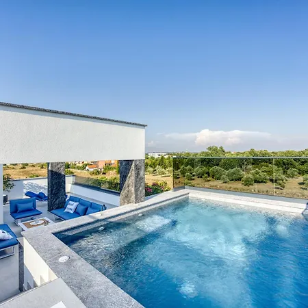 Luxury With A Swimming Pool Zaton, Zadar - 23511
